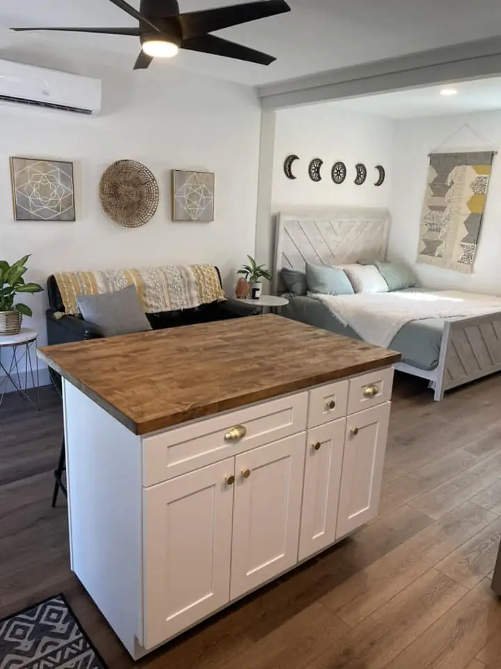 More of Jacksonville Beach Bungalow, designed by Zen Reno & Design in Jacksonville Beach, FL
