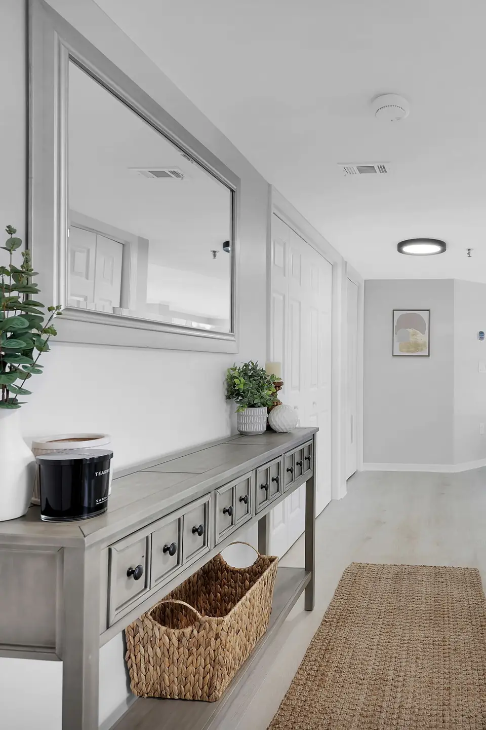 A closer look at Jacksonville Beach Oceanfront Condo, designed by Zen Reno & Design in Jacksonville Beach, FL