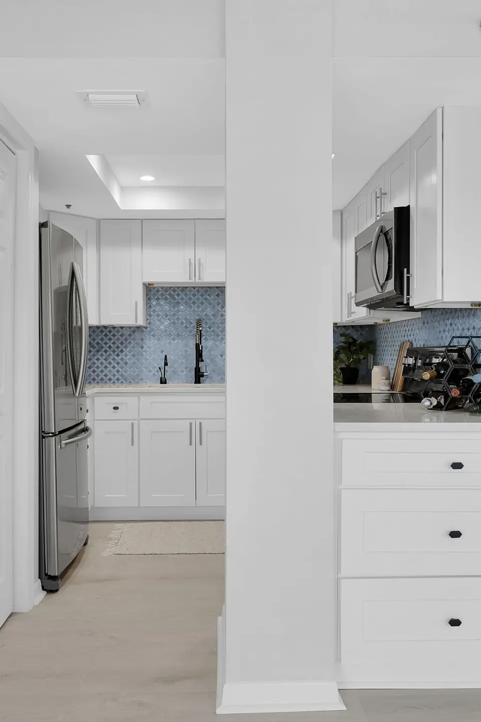 A view of Jacksonville Beach Oceanfront Condo, designed by Zen Reno & Design in Jacksonville Beach, FL
