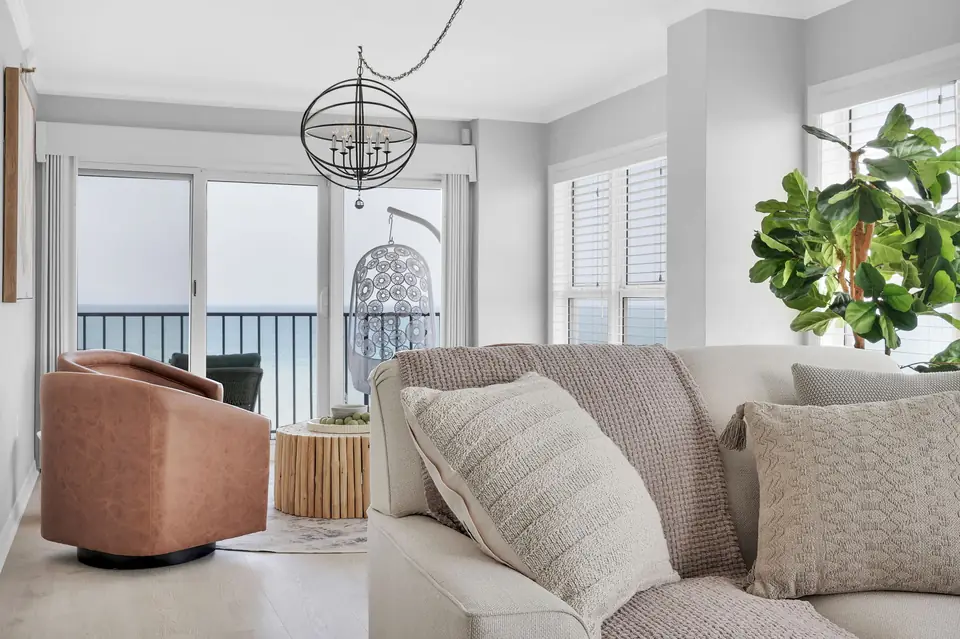 A closer look at Jacksonville Beach Oceanfront Condo, designed by Zen Reno & Design in Jacksonville Beach, FL